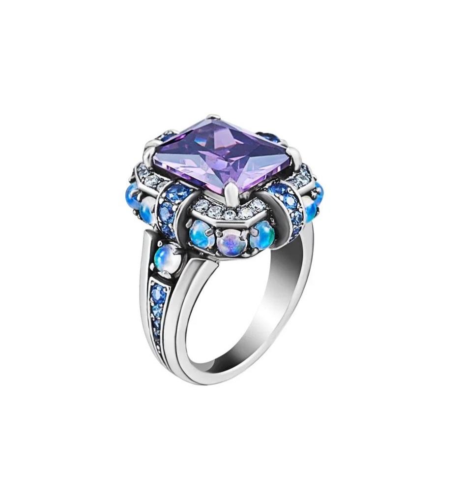 Royal Love Ring